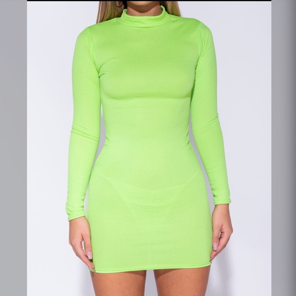 🔥 Neon Green Bodycon Long Sleeve Dress 🔥 - Picture 2 of 7